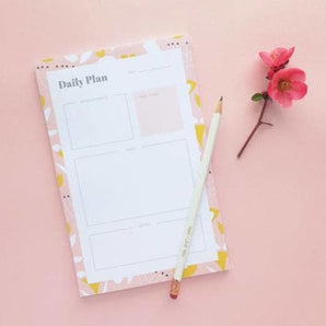 Modern Floral Daily Plan Notepad By Graphic Anthology